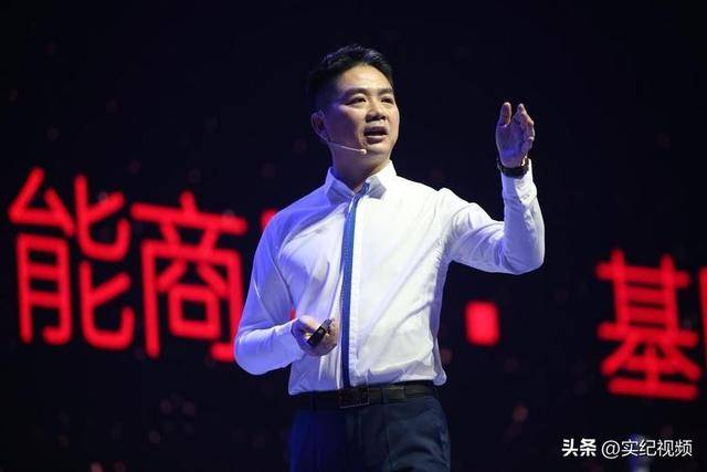 坐擁742億，卻救不了43歲妹妹！把外甥當(dāng)親子，一年給100萬(wàn)撫養(yǎng)費(fèi)