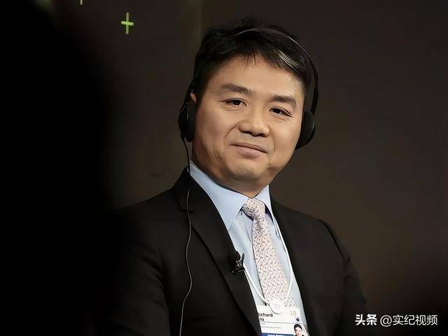 坐擁742億，卻救不了43歲妹妹！把外甥當(dāng)親子，一年給100萬(wàn)撫養(yǎng)費(fèi)