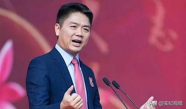 坐擁742億，卻救不了43歲妹妹！把外甥當(dāng)親子，一年給100萬(wàn)撫養(yǎng)費(fèi)