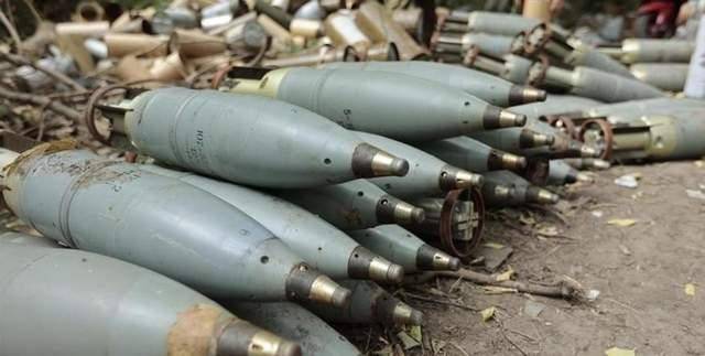 “屠村行動”打響！白人雇傭軍掃射平民，臨走給俄軍留下一面旗幟
