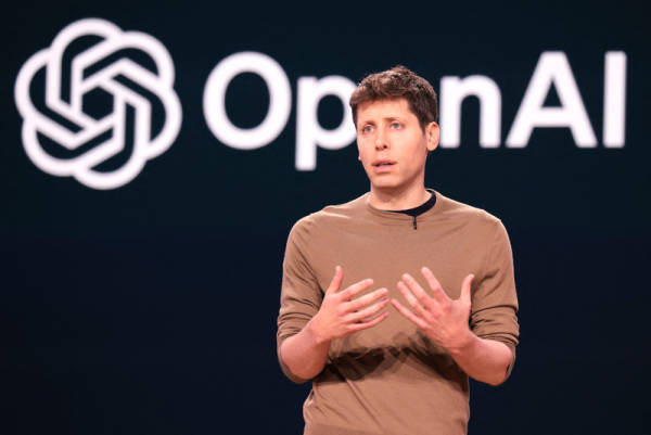 OpenAI首席執(zhí)行官承認(rèn)：DeepSeek出現(xiàn)的時機(jī)確實(shí)讓我意外