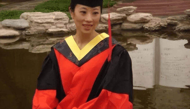 一舉攻破我國50年技術(shù)瓶頸！山東女子造出“天眼導(dǎo)彈”，美高薪挖人夢碎