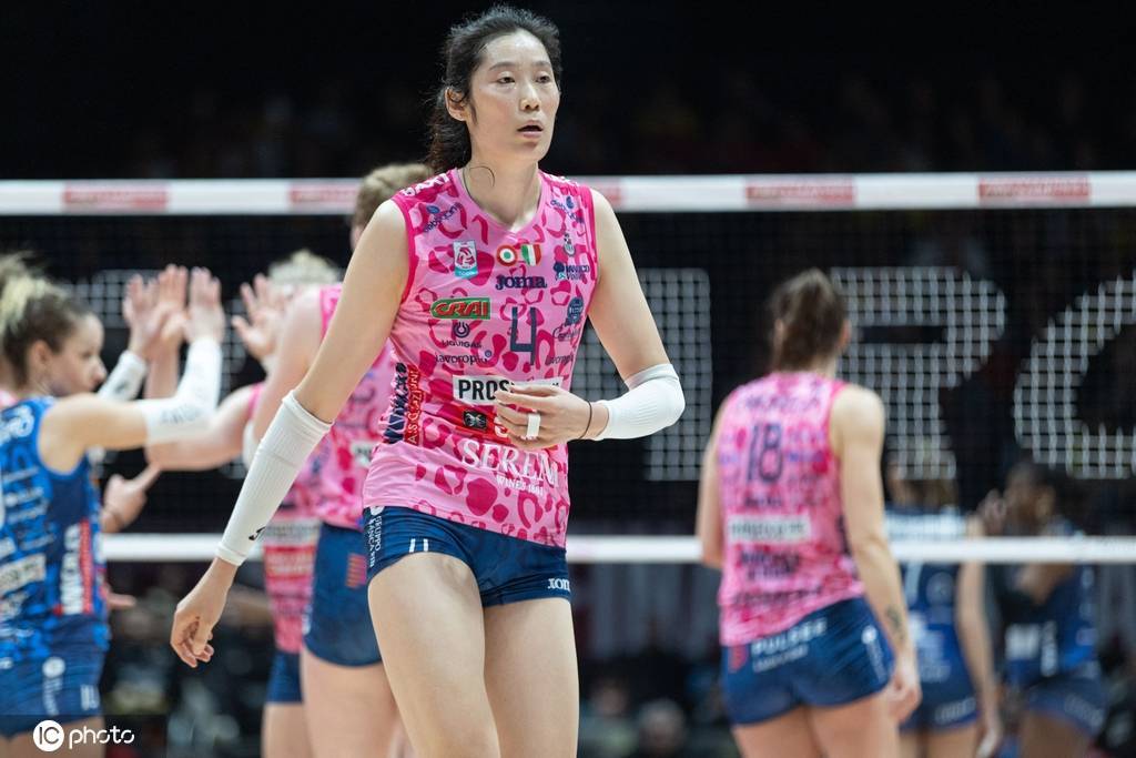 女排歐冠1/4決賽-朱婷18分冠全場丟MVP 科內3-0搶先機