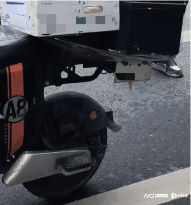 直擊廣州內環(huán)路“電雞”查處現場：有人試圖調轉車頭逃離被攔