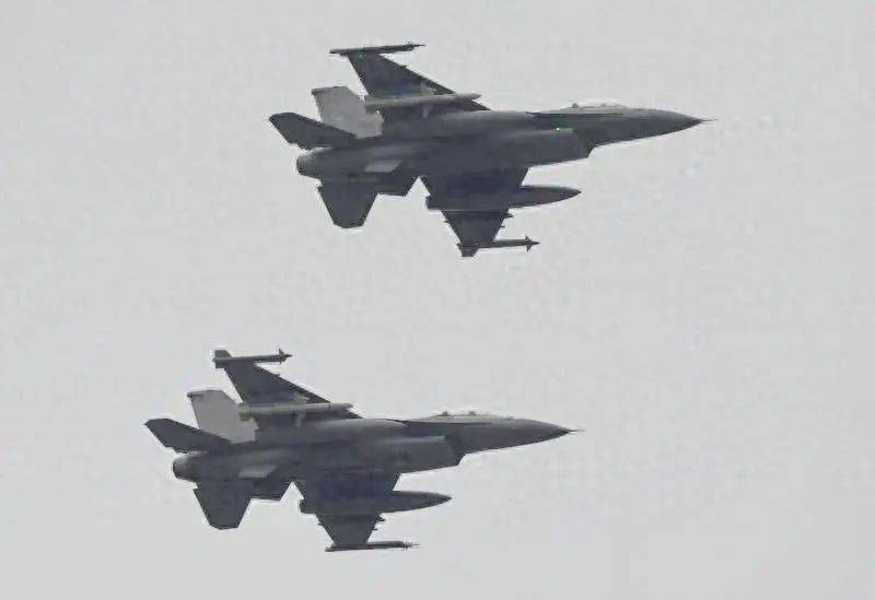 臺(tái)海對(duì)峙：解放軍風(fēng)云壓境，臺(tái)灣新戰(zhàn)術(shù)能否撐過首輪交鋒？