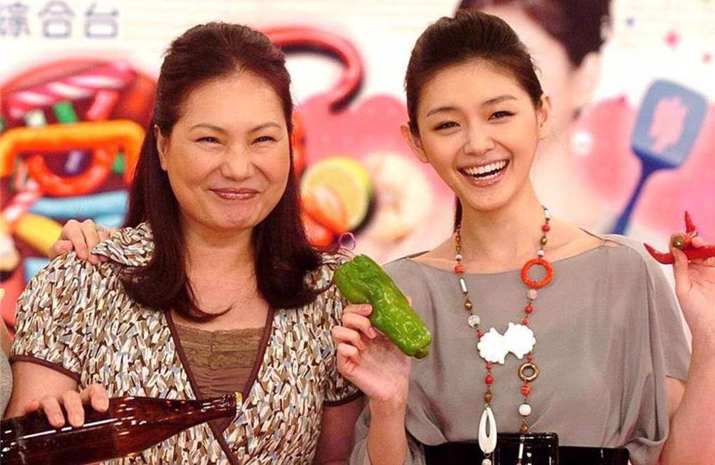 S媽分享AI大S視頻 表示：我女兒回來了