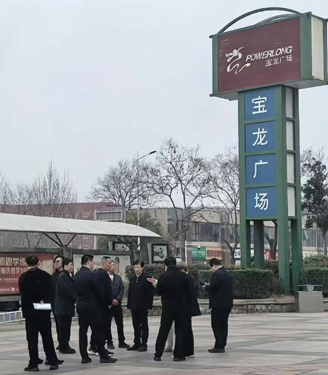 高鐵站東廣場(chǎng)緣何成終極贏家？看胖東來(lái)鄭州首店選址“神邏輯”