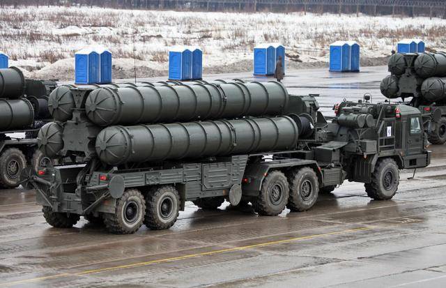 S-400成功攔截F-16，低空飛行已失去意義，未來(lái)空戰(zhàn)怎么打？