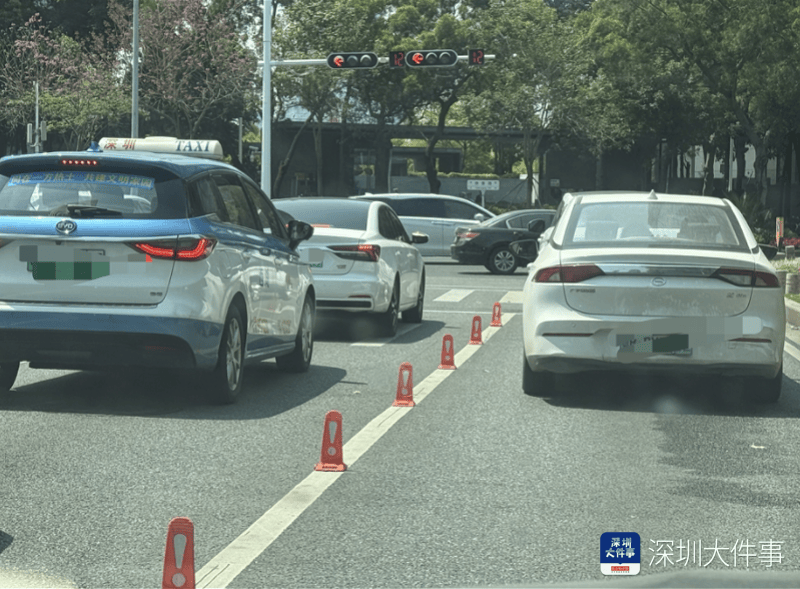 出行神器還是干擾交通？深圳馬路上豎起“小錐錐”引爭議