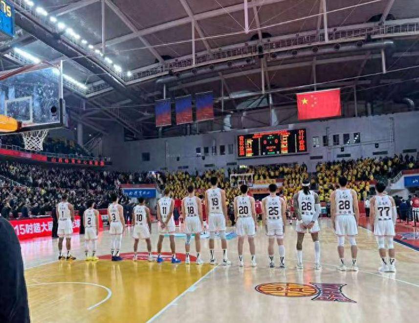 杜鋒帶13人出征上海！4外援+23兄弟，貝貝獲重用