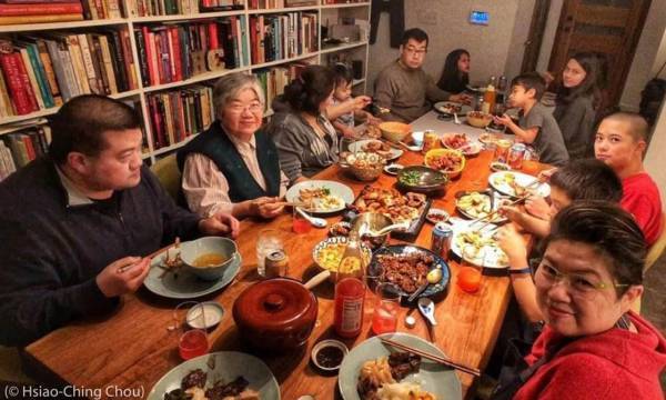 美國“吃貨”欲哭無淚：特朗普逼著中餐館換料，味兒不對了