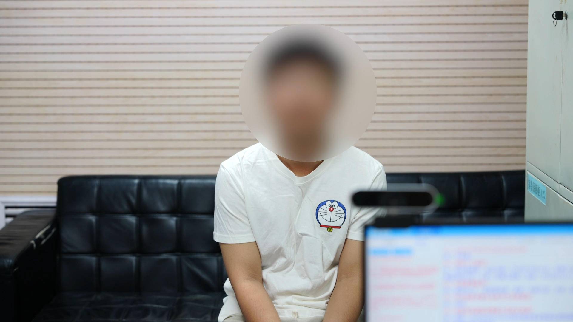 司機(jī)禮讓救護(hù)車后被后車多次別停 西安警方：駕駛?cè)俗T某某被行政拘留7日