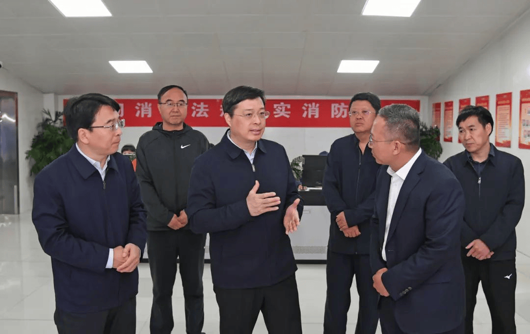 山西省委常委、太原市委書記韋韜督導(dǎo)檢查假日期間旅游保障和安全工作