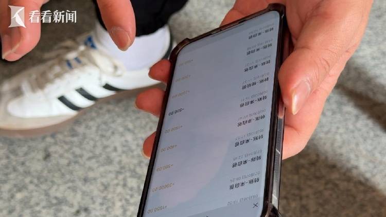全家“吸血”！癱瘓哥哥在破舊老宅去世，弟弟冒領(lǐng)58萬元工傷金買奔馳