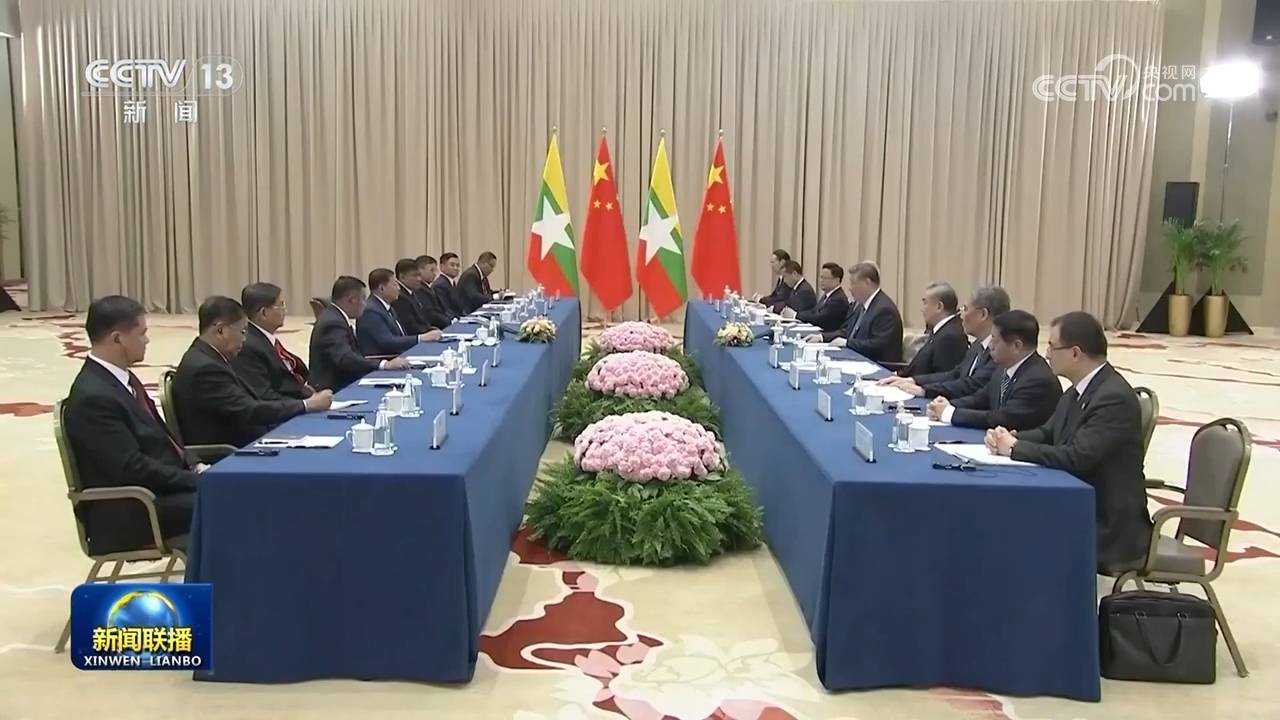 鐵肩擔道義，歷史鑒未來——習近平主席對俄羅斯進行國事訪問并出席紀念蘇聯(lián)偉大衛(wèi)國戰(zhàn)爭勝利80周年慶典取得圓滿成功