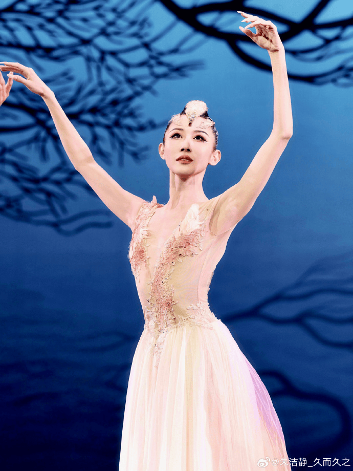 浙江知名女演員，重病歸來！曾四登春晚，流淚照心疼
