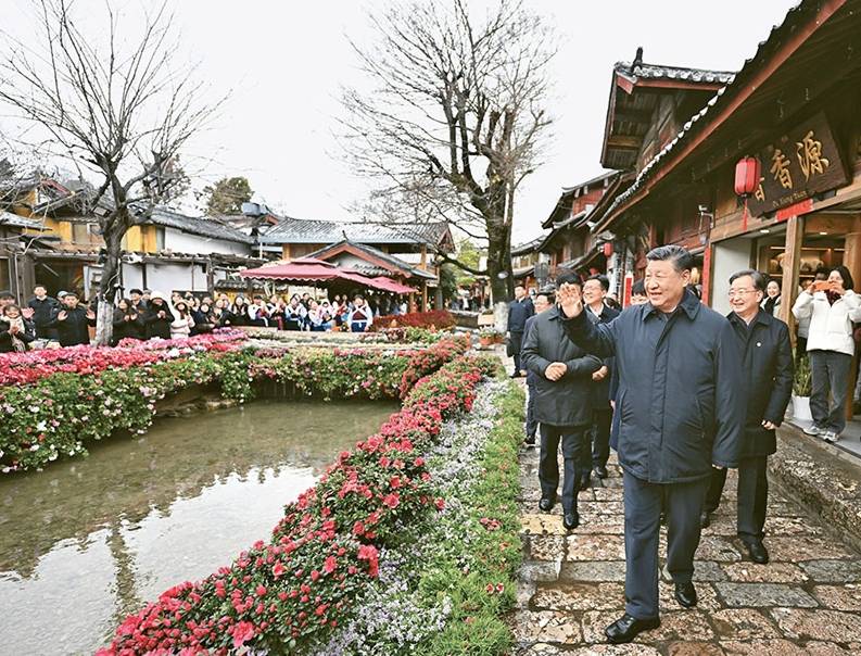 鍥而不舍落實中央八項規(guī)定精神，以優(yōu)良黨風(fēng)引領(lǐng)社風(fēng)民風(fēng)