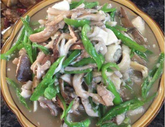 “天價”雞樅調(diào)查：最貴賣到1800元/公斤！雨水少致產(chǎn)量低，多地價高客少
