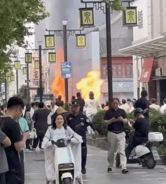 5人受傷，1人失聯(lián)！濟(jì)南泉城路發(fā)生火災(zāi)，官方通報(bào)