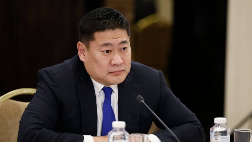蒙古國“80后”總理遭解職，其子此前被曝生活奢華引發(fā)抗議
