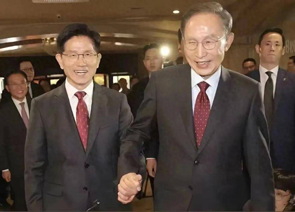 李在明勝利無望？李明博、樸槿惠聯(lián)手，韓國大選進入白熱化階段！