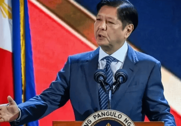 中方松口了，允許菲船只進(jìn)來，馬科斯低頭，跟杜特爾特家族說好話 ?