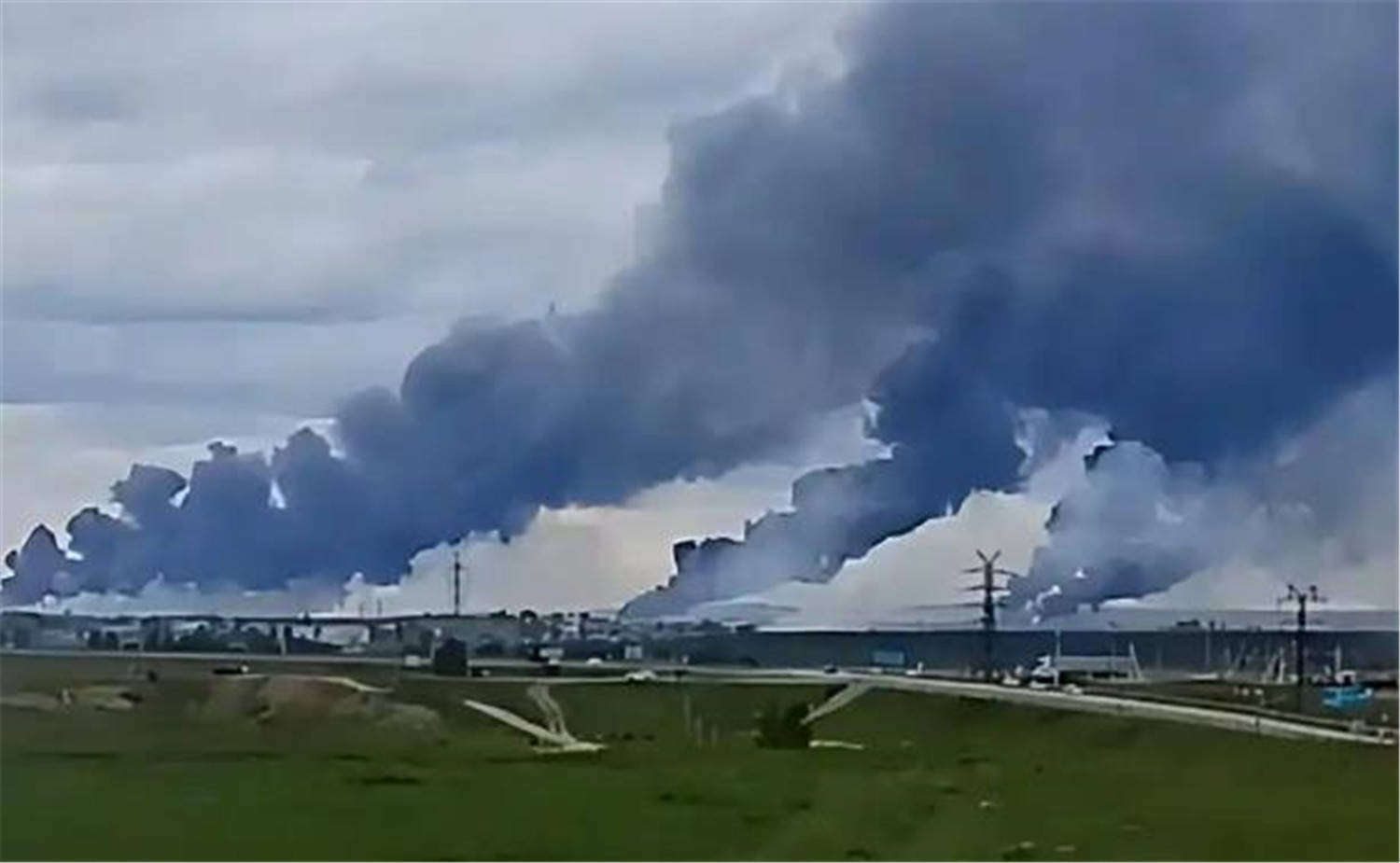 俄戰(zhàn)略軍機(jī)被炸，真相終于大白，中美這次被都烏方無(wú)恥上了一課