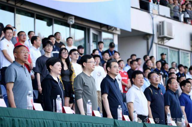南京市市長、淮安市委書記現(xiàn)場觀看“蘇超”，鎮(zhèn)江市市長“探班”球員