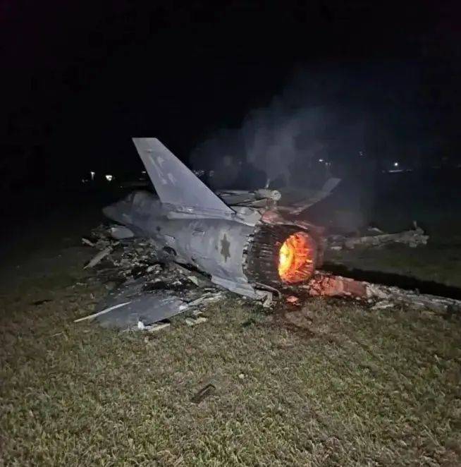 F-14隕落德黑蘭，F(xiàn)-35謎團(tuán)再現(xiàn)！伊以“貓鼠游戲”引爆中東火藥桶