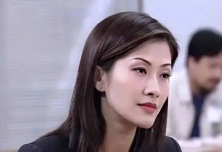 證實(shí)！知名女演員轉(zhuǎn)行當(dāng)老師，已獲博士學(xué)位