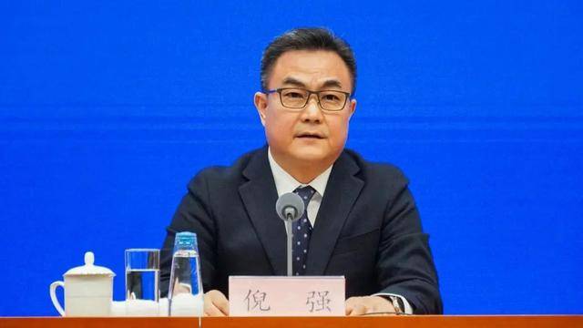 打虎！海南省委常委、秘書長倪強被查，上周還公開露面
