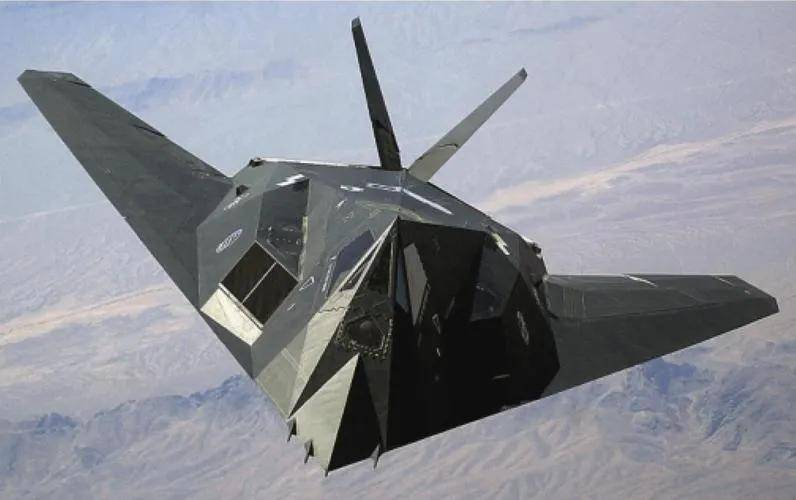 B-2橫穿中國(guó)轟炸伊朗，中國(guó)雷達(dá)沒有發(fā)現(xiàn)？這是正常人想出來的？