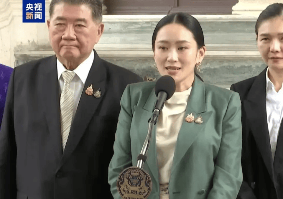 泰國三天兩換總理，準(zhǔn)備迎回佩通坦？
