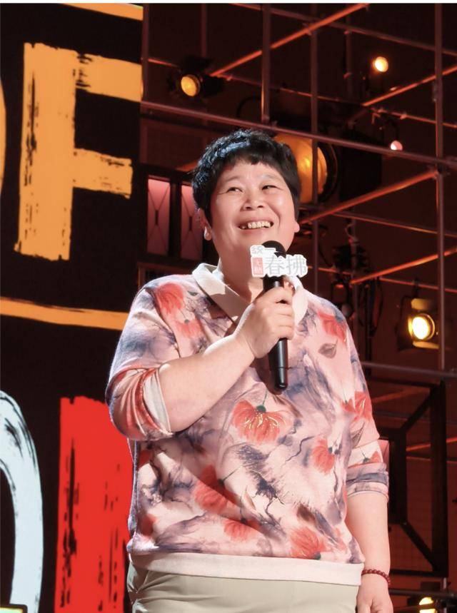 臨沂50歲“房主任”，火爆全網(wǎng)！網(wǎng)友：笑著笑著就哭了