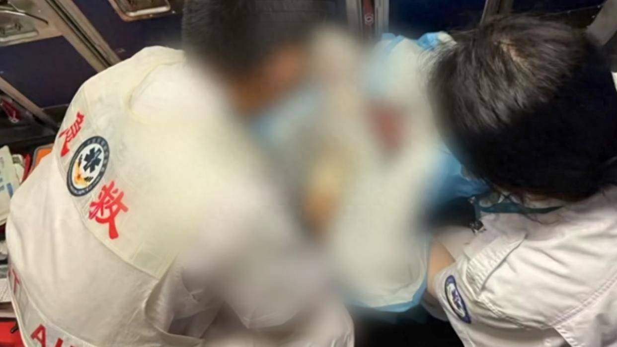 16歲女子飛機(jī)上分娩疑攜帶傳染病，多方回應(yīng)：已對(duì)班機(jī)進(jìn)行清潔