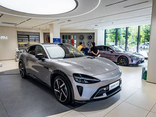 近百輛小米YU7流入二手車市場(chǎng)，百公里準(zhǔn)新車加價(jià)1萬(wàn)起
