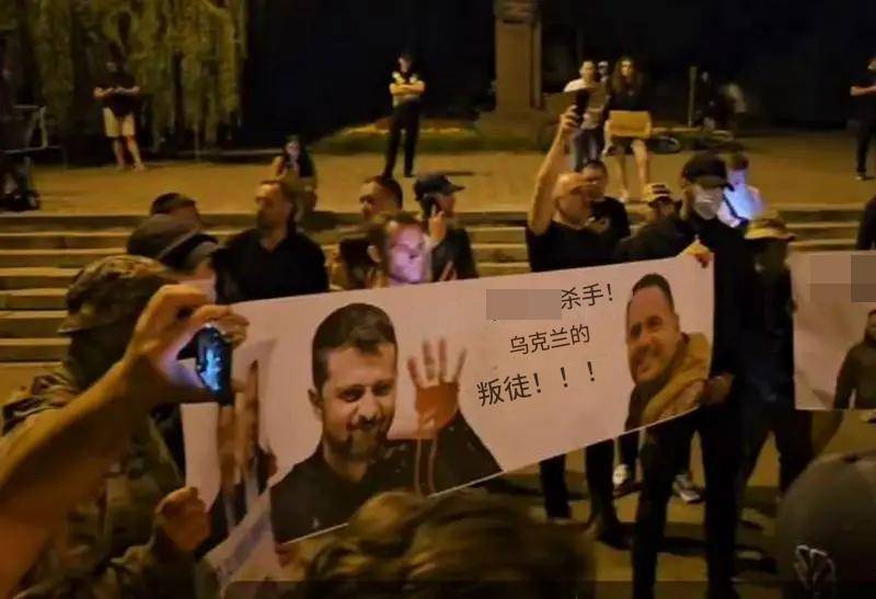 軍隊(duì)嘩變開始了，俄烏同時暴露重大危機(jī)？澤連斯基最先捅了馬蜂窩