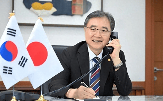 中方不用給韓國留座位了？李在明9月行程恐怕要涼，中國外長掛斷電話，送給韓國一句話