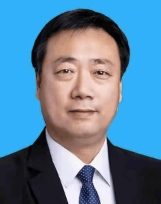 曾任秦皇島市紀(jì)委書記、承德市紀(jì)委書記，員欣昇被罷免