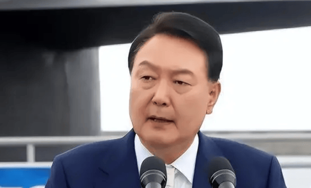 尹錫悅判了，傷害性不大，侮辱性極強(qiáng)，李在明果斷出手了，還要與朝鮮緩和關(guān)系？