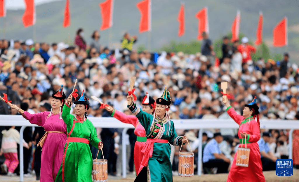 內(nèi)蒙古赤峰：少數(shù)民族傳統(tǒng)體育運(yùn)動(dòng)會(huì)助力暑期文旅經(jīng)濟(jì)