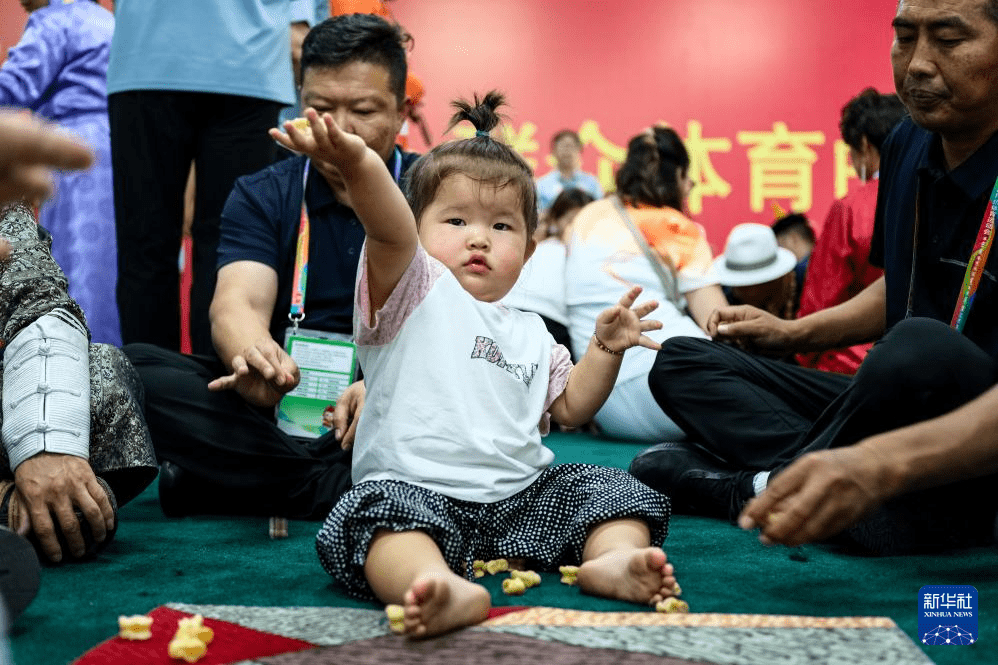 內(nèi)蒙古赤峰：少數(shù)民族傳統(tǒng)體育運(yùn)動(dòng)會(huì)助力暑期文旅經(jīng)濟(jì)