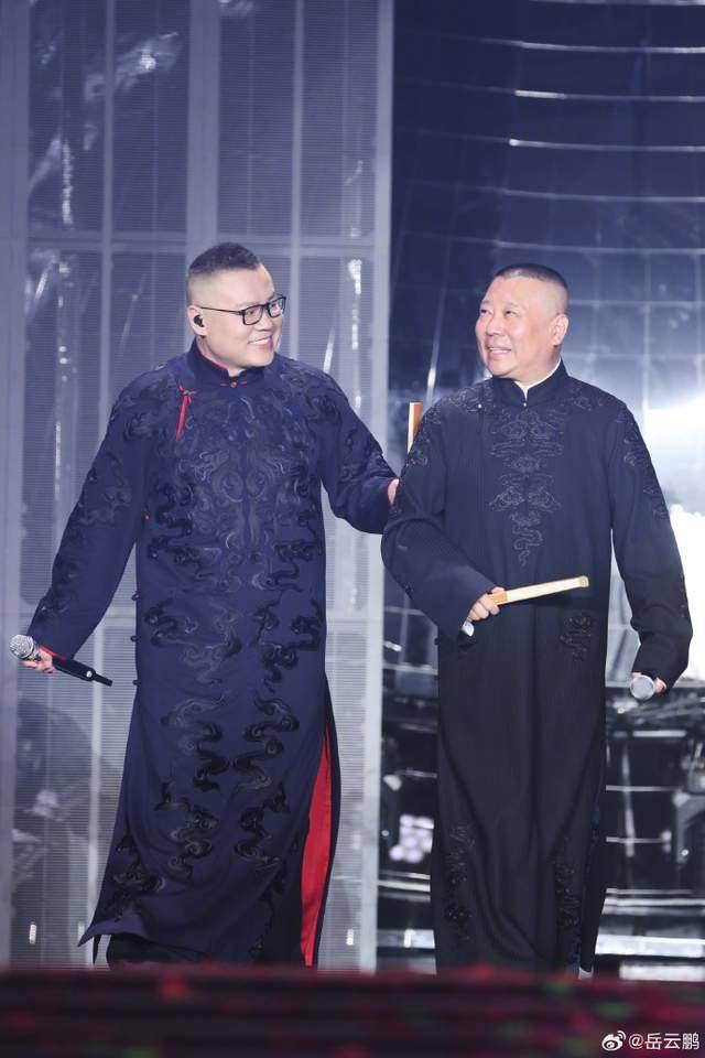岳云鵬深夜發(fā)文回應(yīng)演唱會爭議：深知自己是業(yè)余，嗓音也沒有那么動聽，這一點(diǎn)您各位罵得對