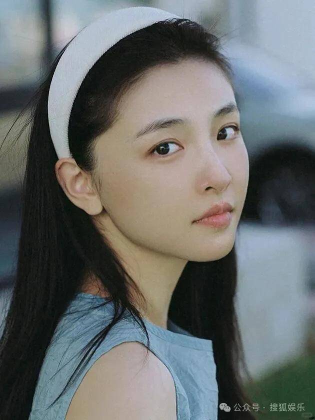 離婚三年又被拍到親密逛超市，他倆這是純帶娃還是真復(fù)合了？