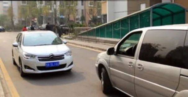 “剛走出去不到一分鐘就出事”，一家五口1死4傷！家屬最新發(fā)聲