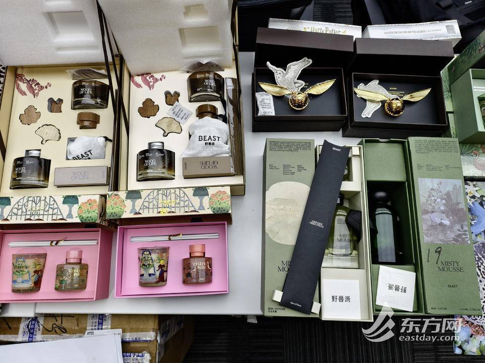 成本僅20元！上海警方成功破獲一起生產(chǎn)、銷售假冒品牌案，涉案金額4500余萬元