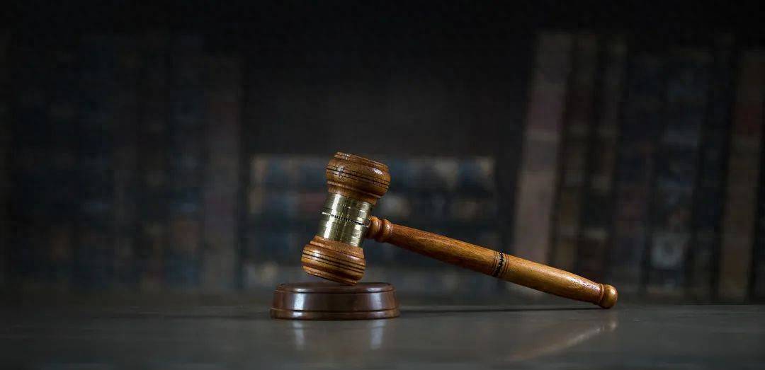 一企業(yè)以抓鬮決定員工去留，抽中離開(kāi)的員工被裁員，法院判了