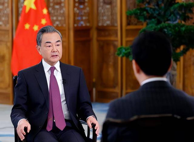 9.3大閱兵前，德外長(zhǎng)跑到日本，逼中方連退3步，毛寧8字給其定性