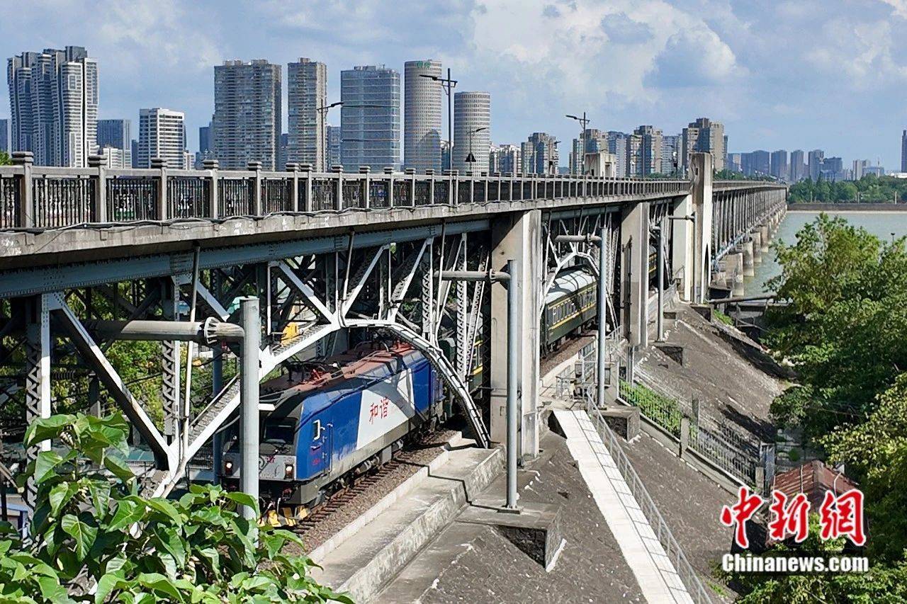 通車(chē)僅89天的錢(qián)塘江大橋，茅以升為何主持將其炸毀?