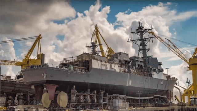軍艦燃燒15小時(shí)！美瘋狂向日本求救，背后藏著個(gè)最不愿說的痛點(diǎn)